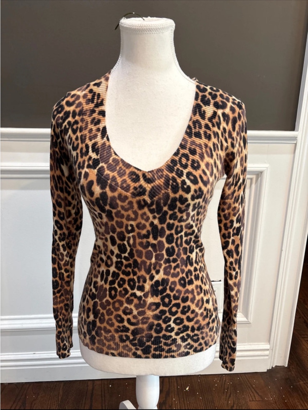 Express Leopard Print V-Neck Long Sleeve Sweater - Brown/Black  Mob Wife